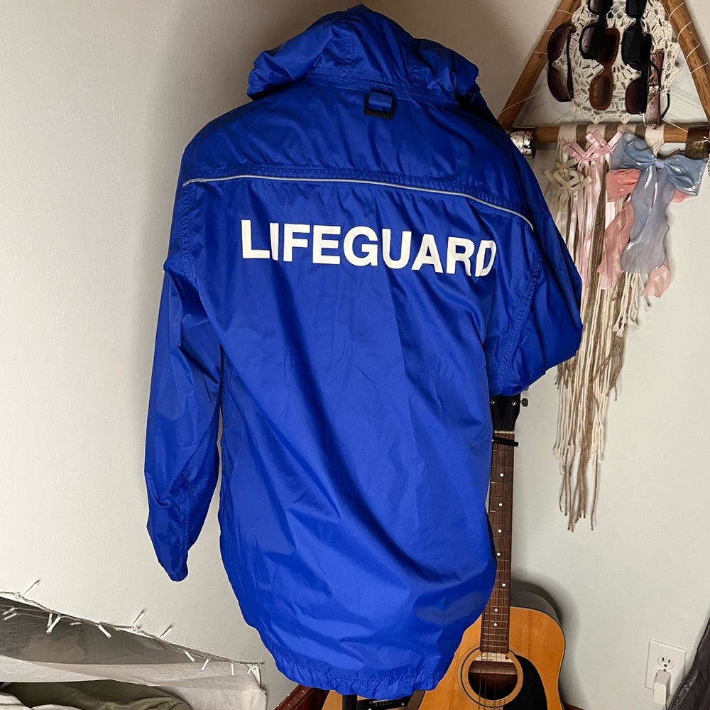 Lifeguard Jacket - Picture 2 of 2